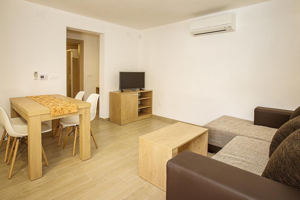 Residence Mediterraneo Baška Extérieur photo