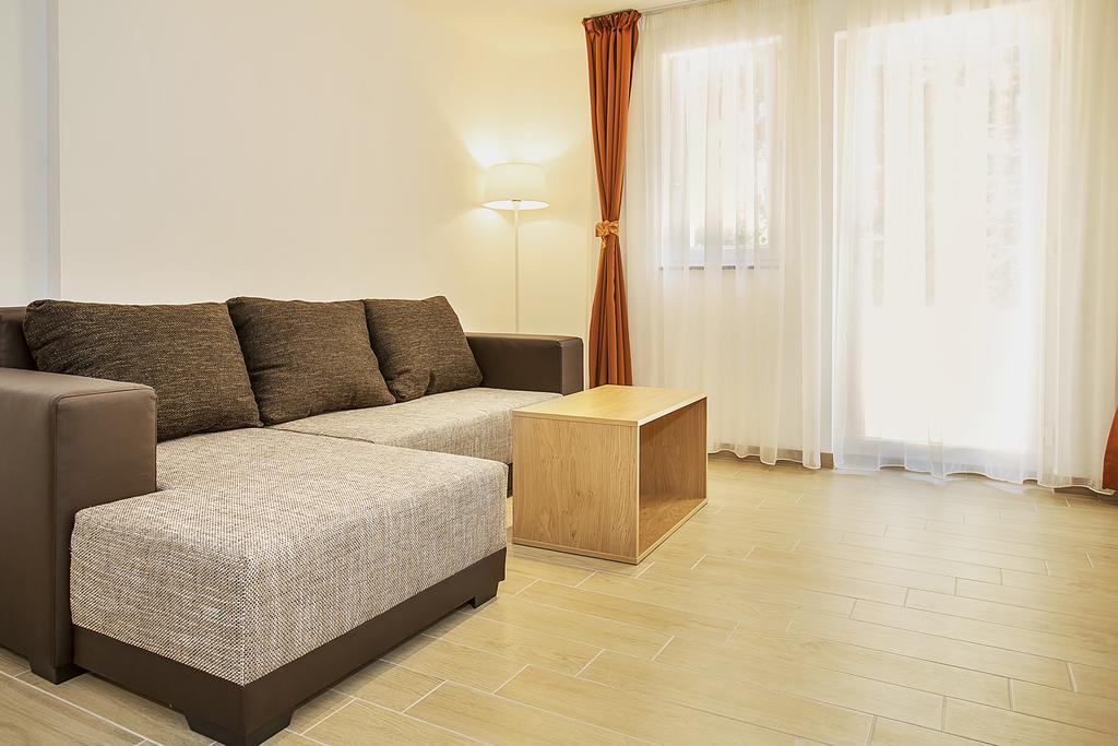 Residence Mediterraneo Baška Extérieur photo